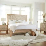 The Deventer Queen Bed